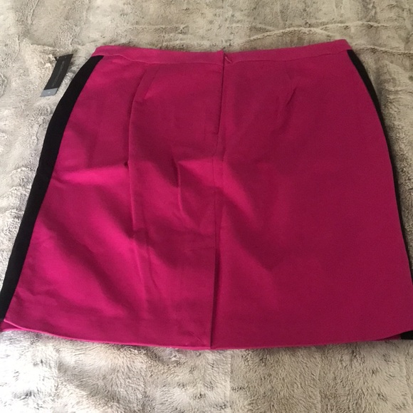 Black & fuchsia color block pencil skirt 14 back zip & slit slimming effect NEW - Picture 8 of 10